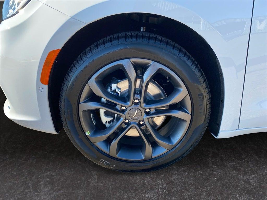 new 2026 Chrysler Pacifica car, priced at $43,750