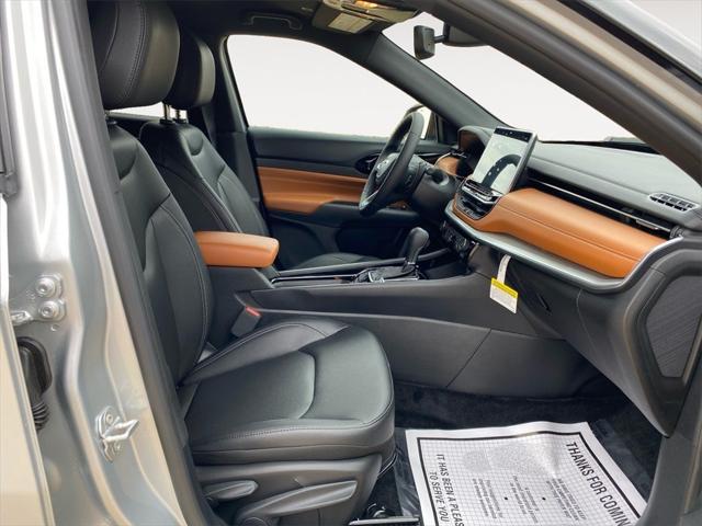 new 2025 Jeep Compass car, priced at $32,335