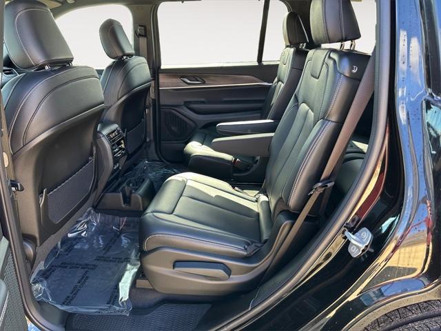 new 2025 Jeep Grand Cherokee L car, priced at $55,555