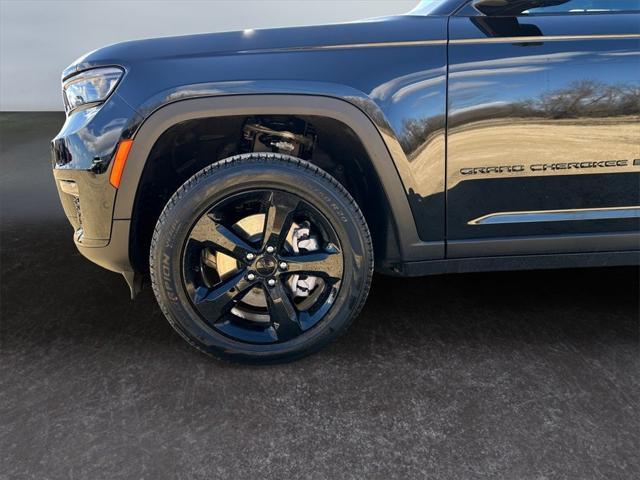 new 2025 Jeep Grand Cherokee L car, priced at $55,555