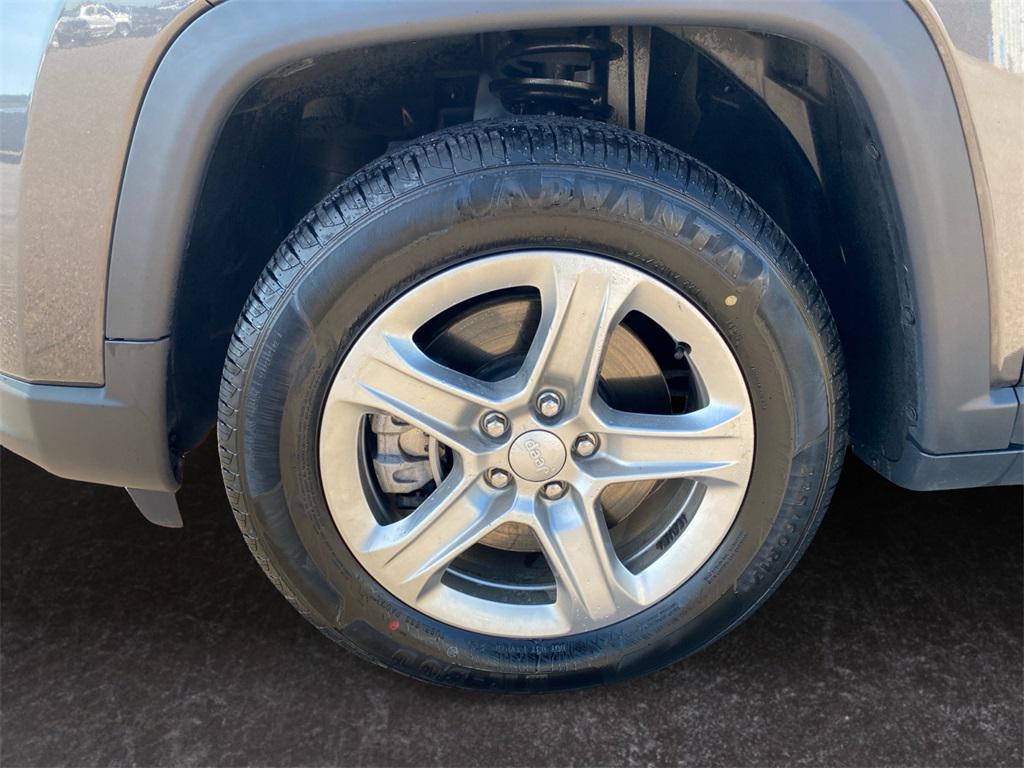 used 2024 Jeep Compass car, priced at $22,209