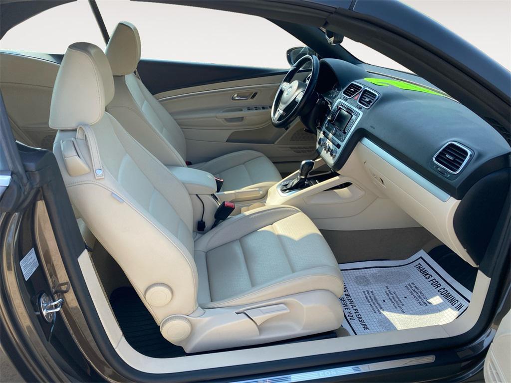 used 2014 Volkswagen Eos car, priced at $11,279