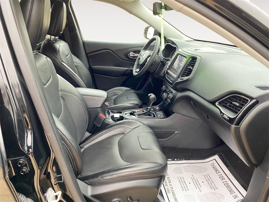 used 2023 Jeep Cherokee car, priced at $23,960