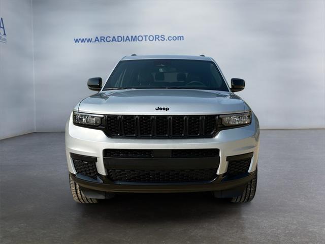 new 2024 Jeep Grand Cherokee L car, priced at $49,500