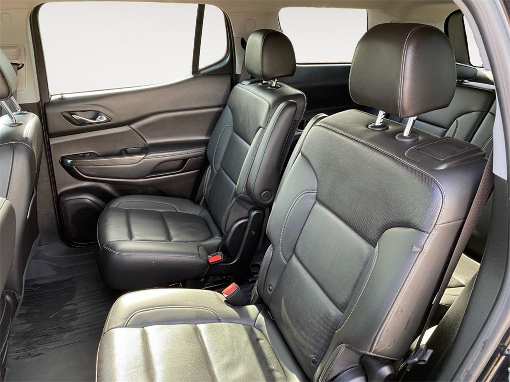 used 2023 GMC Acadia car, priced at $31,900