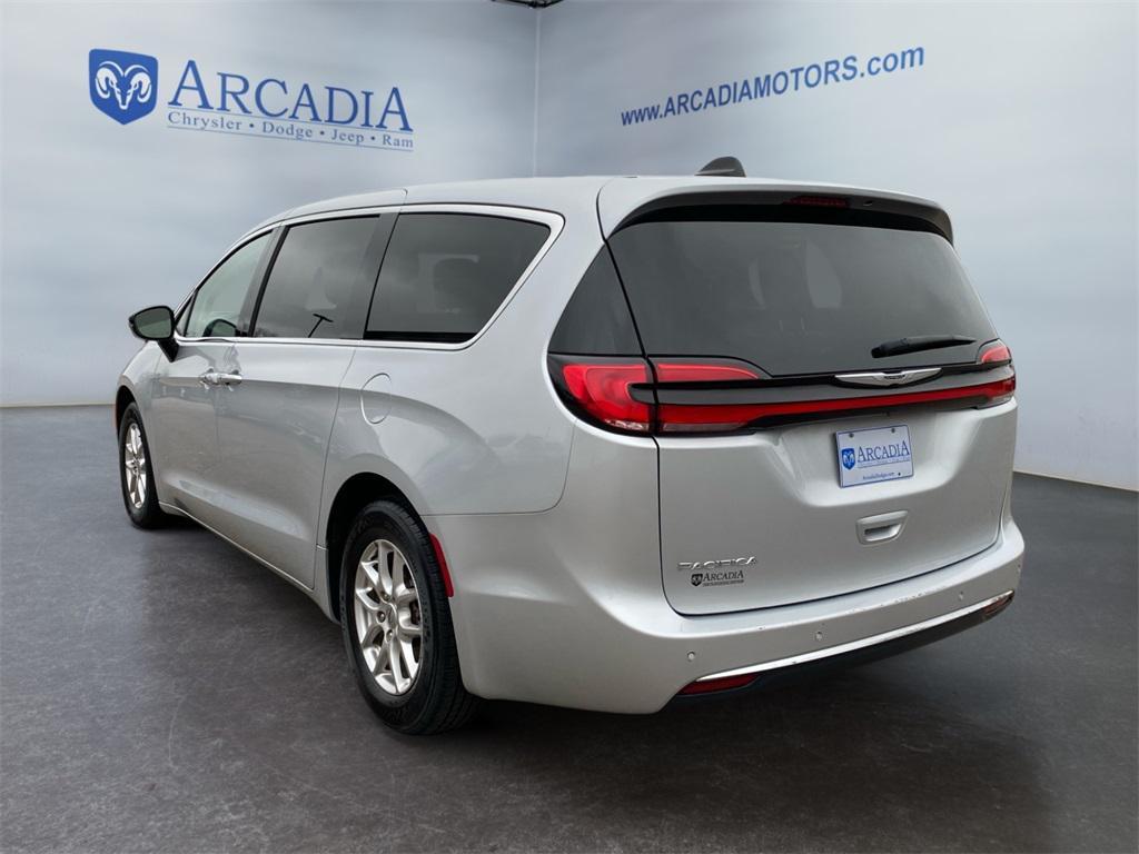 used 2024 Chrysler Pacifica car, priced at $29,700