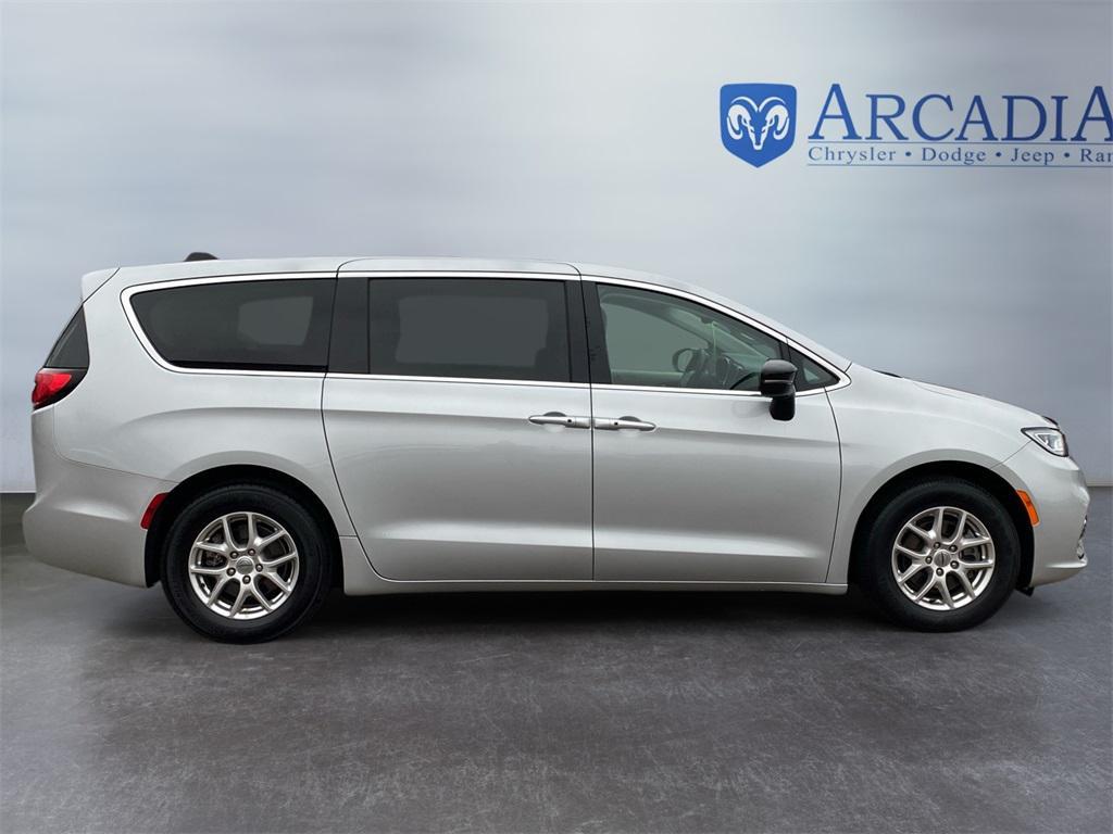 used 2024 Chrysler Pacifica car, priced at $29,700