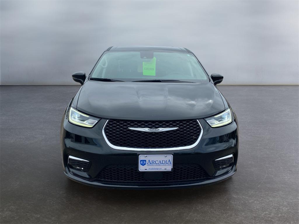 used 2024 Chrysler Pacifica car, priced at $29,999