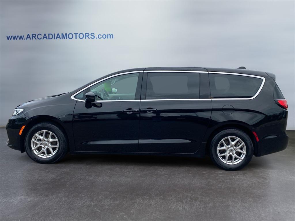 used 2024 Chrysler Pacifica car, priced at $29,999