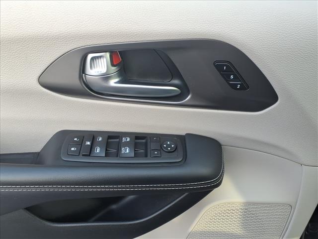 used 2023 Chrysler Pacifica car, priced at $24,477