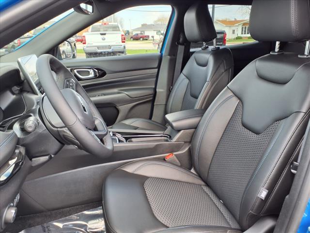 new 2025 Jeep Compass car