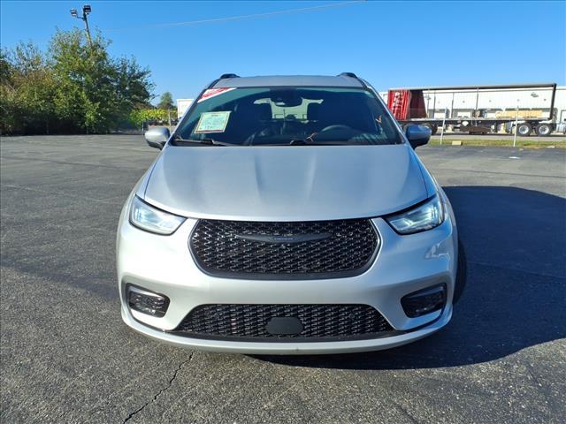 used 2023 Chrysler Pacifica car, priced at $17,995