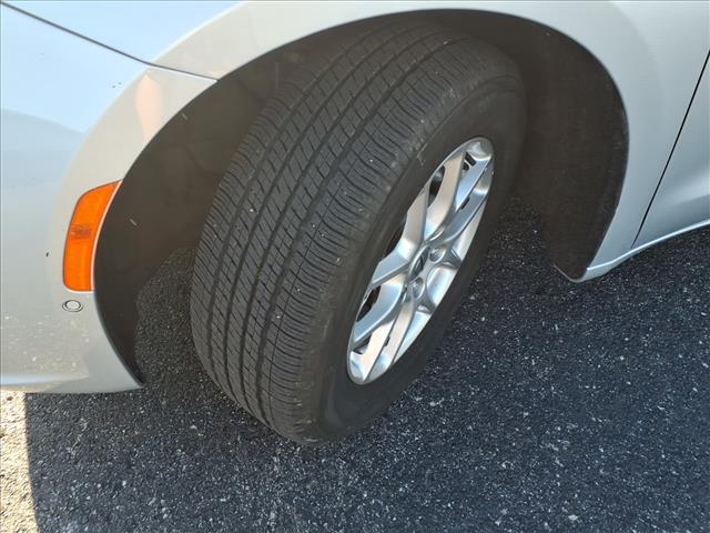 used 2023 Chrysler Pacifica car, priced at $17,995