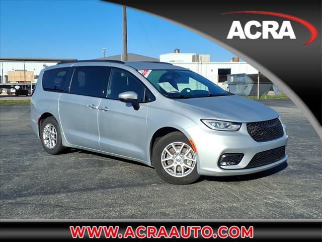 used 2023 Chrysler Pacifica car, priced at $17,995