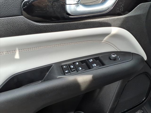 used 2024 Jeep Compass car, priced at $27,995