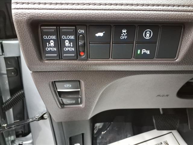 used 2024 Honda Odyssey car, priced at $41,995