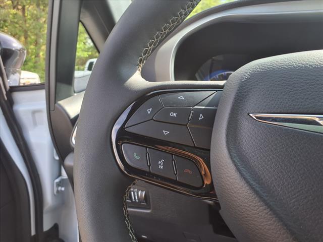 used 2024 Chrysler Pacifica car, priced at $41,977