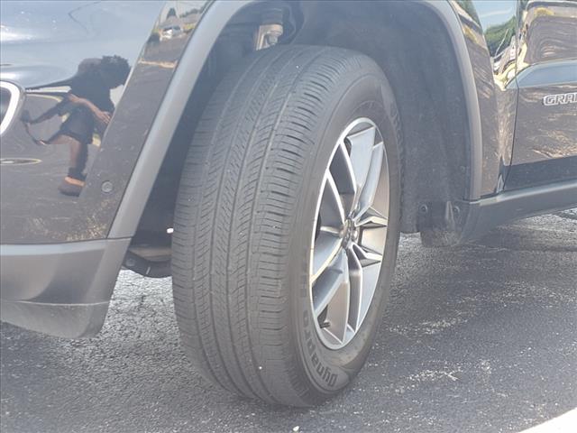 used 2021 Jeep Grand Cherokee car, priced at $29,995
