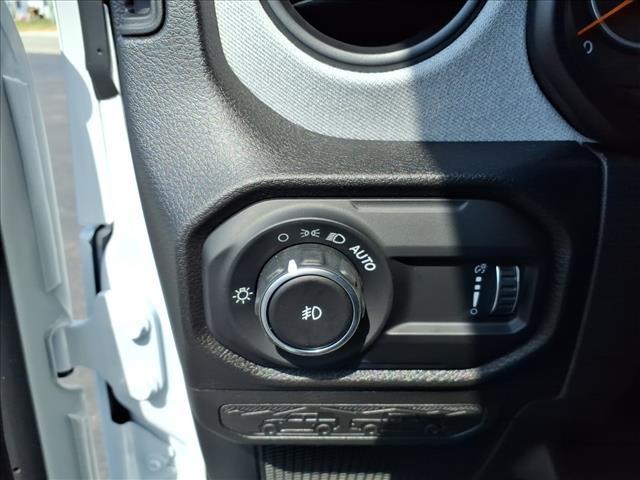 new 2025 Jeep Wrangler car