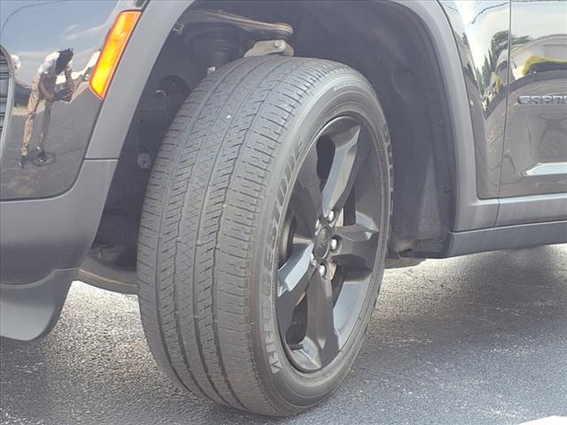 used 2024 Jeep Grand Cherokee car, priced at $34,977