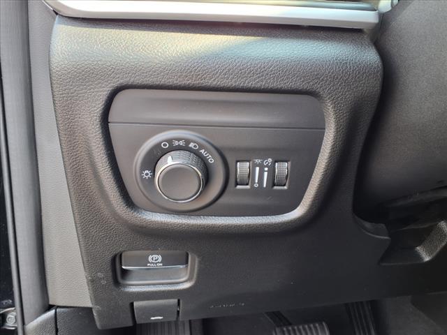 used 2024 Jeep Grand Cherokee car, priced at $34,977