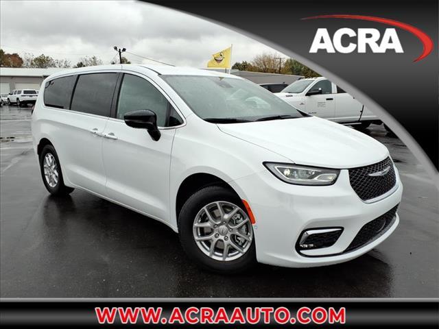 new 2026 Chrysler Pacifica car