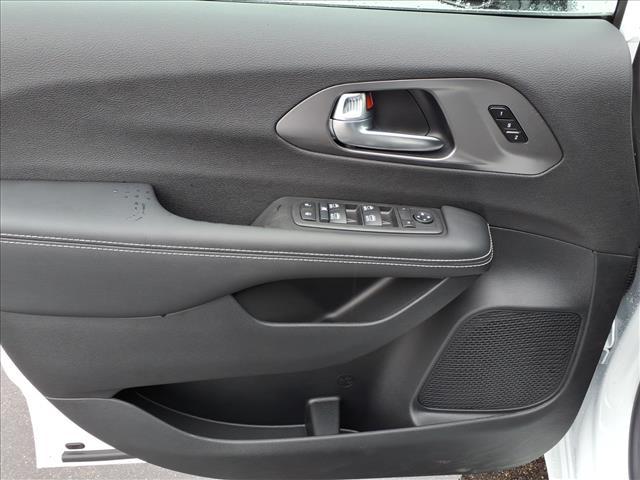 new 2026 Chrysler Pacifica car