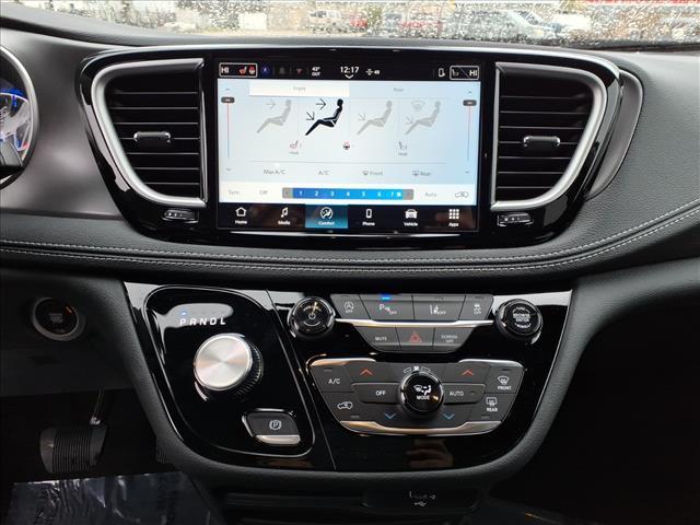 new 2026 Chrysler Pacifica car