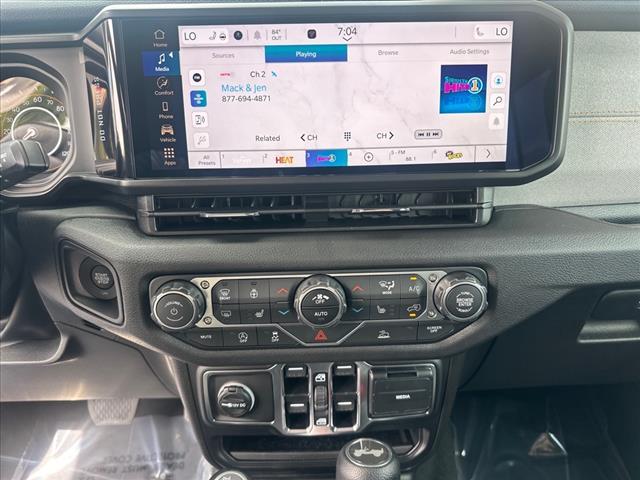 new 2025 Jeep Wrangler car