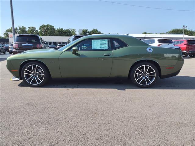 new 2023 Dodge Challenger car