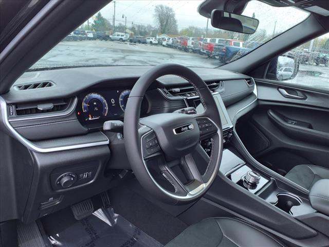 new 2025 Jeep Grand Cherokee L car