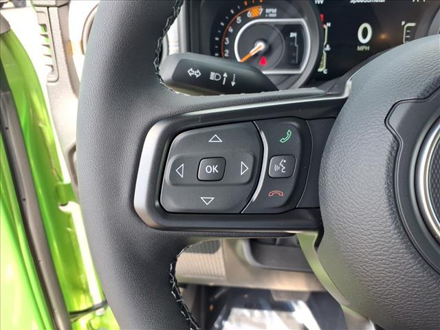 new 2025 Jeep Wrangler car