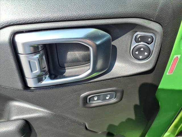 new 2025 Jeep Wrangler car