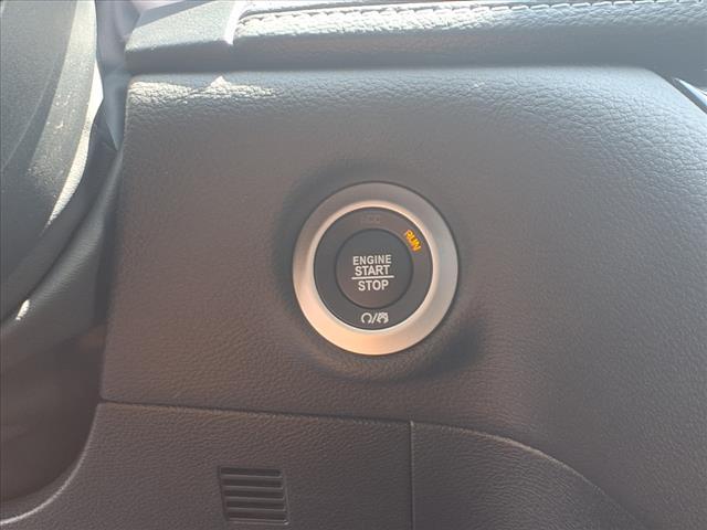new 2025 Chrysler Pacifica car