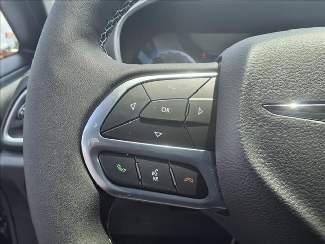 new 2025 Chrysler Pacifica car