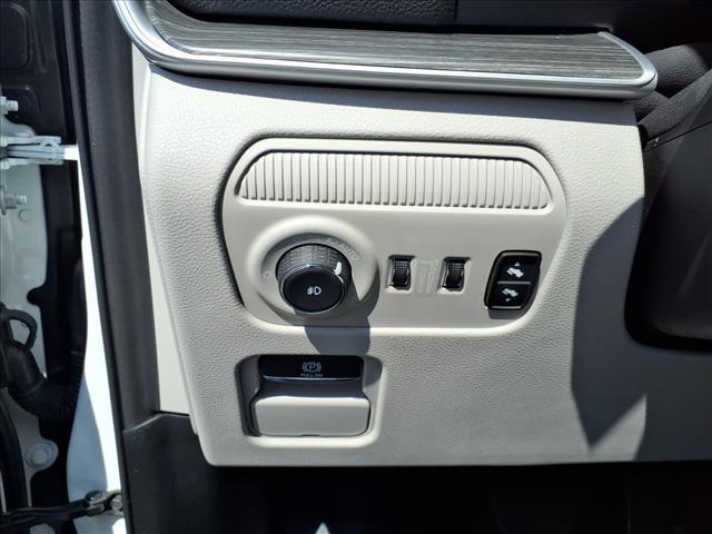 used 2024 Jeep Wagoneer car, priced at $61,995