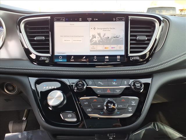 new 2026 Chrysler Pacifica car