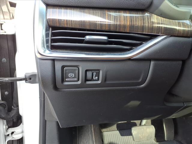 used 2019 Cadillac XT4 car, priced at $18,995