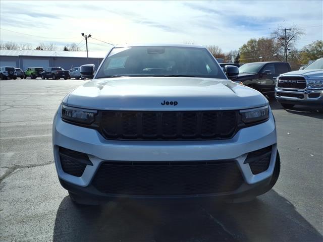 used 2024 Jeep Grand Cherokee car, priced at $35,995