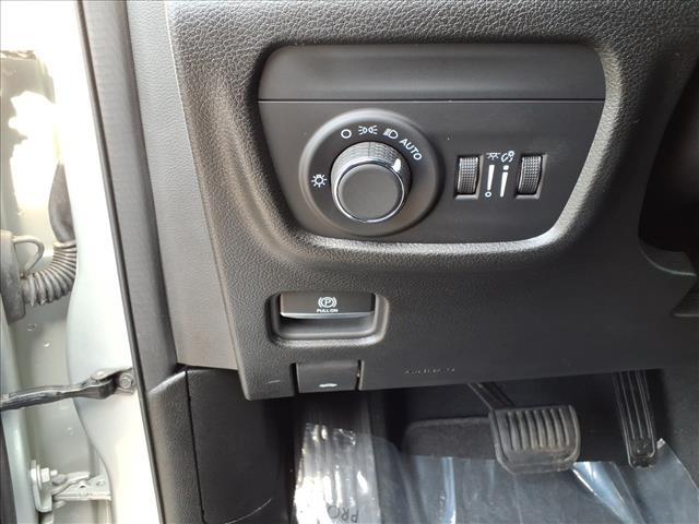 used 2024 Jeep Grand Cherokee car, priced at $35,995