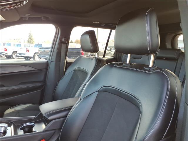 used 2024 Jeep Grand Cherokee car, priced at $35,995