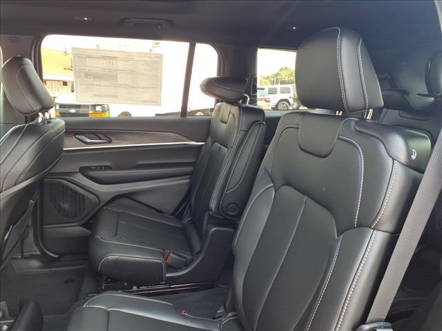new 2025 Jeep Grand Cherokee L car