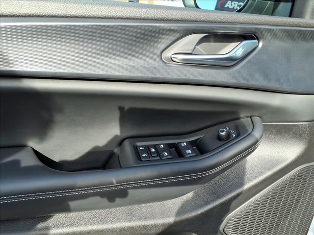 used 2024 Jeep Grand Cherokee car, priced at $32,995