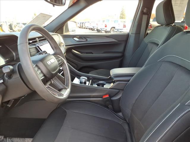 used 2024 Jeep Grand Cherokee car, priced at $32,995