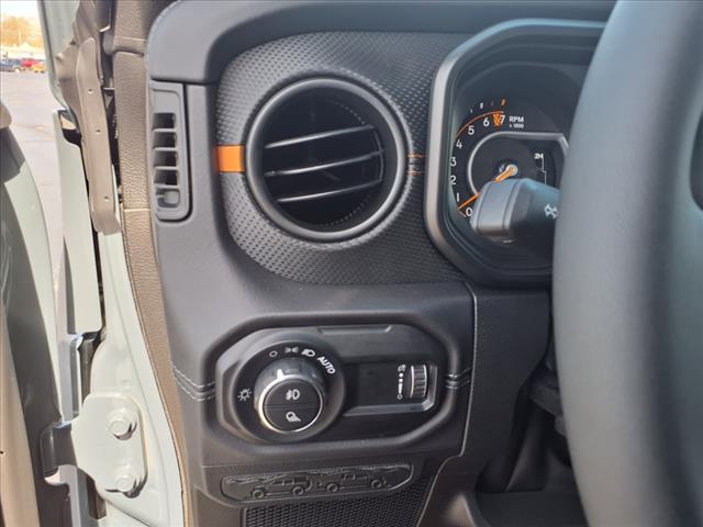 new 2025 Jeep Gladiator car
