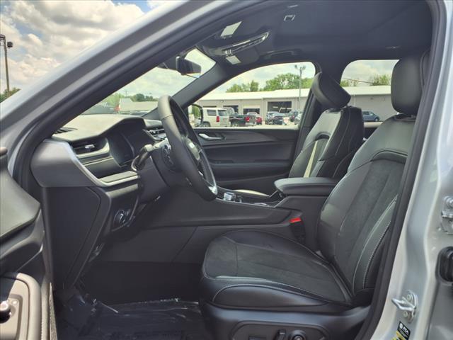 new 2025 Jeep Grand Cherokee L car