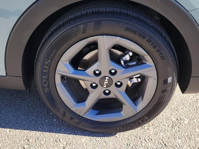 used 2025 Kia K4 car, priced at $21,674