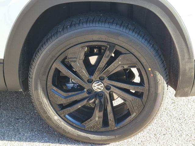 used 2022 Volkswagen Atlas car, priced at $27,174