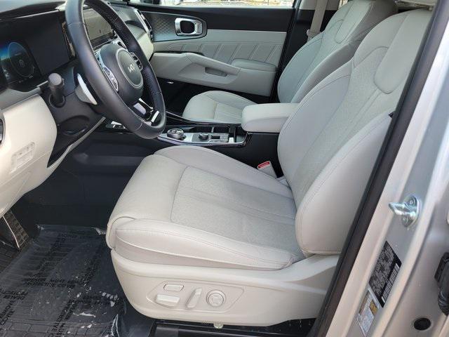 used 2023 Kia Sorento Hybrid car, priced at $30,674