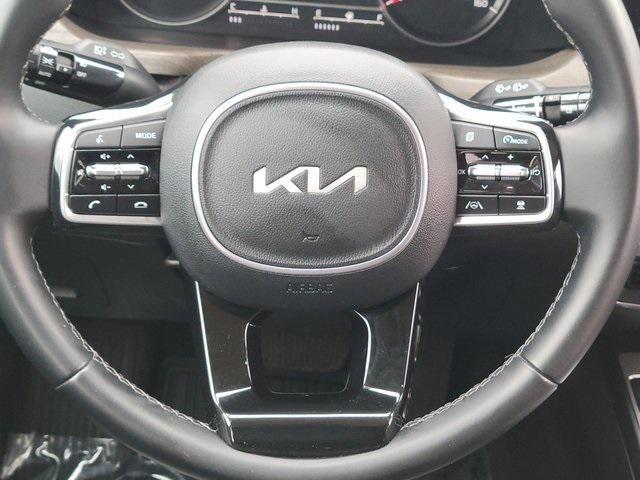 used 2023 Kia Sorento car, priced at $32,674